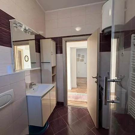 Mostart Apartment